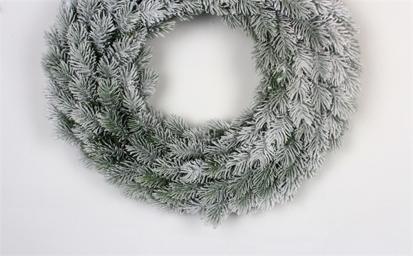 Christmas Wreaths Storage Snow Finish