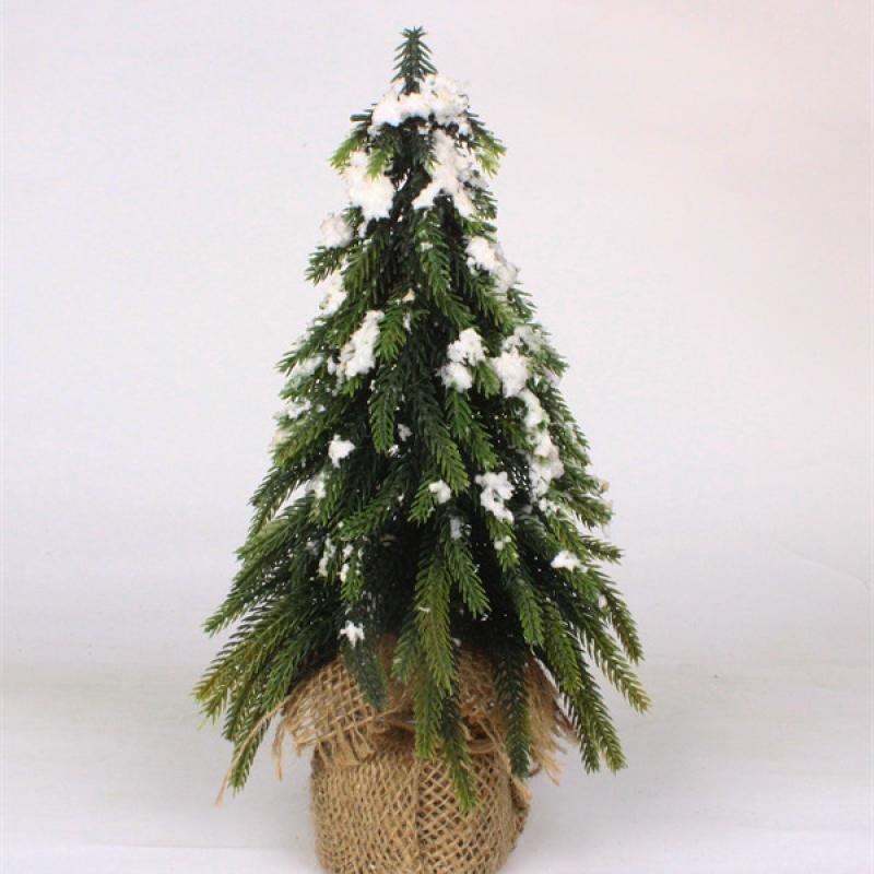 Christmas Decorations with Burlap Wooden Base