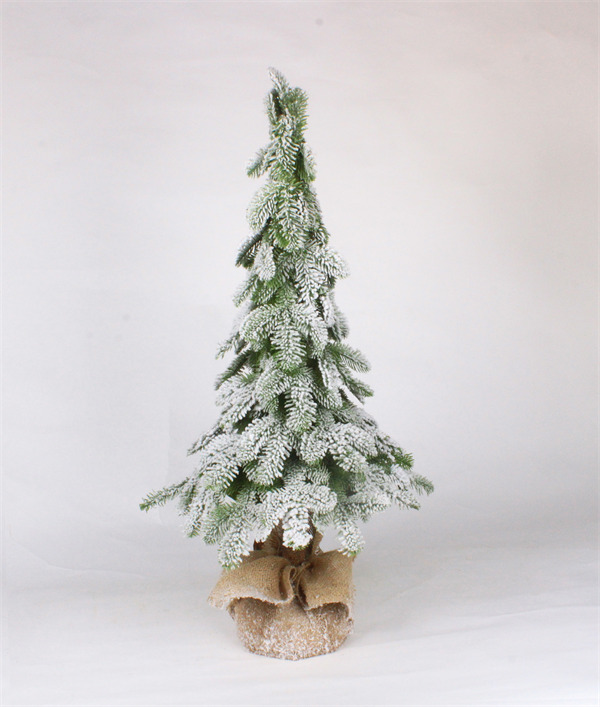 Mini Christmas Tree for Christmas with Linen Base.jpg