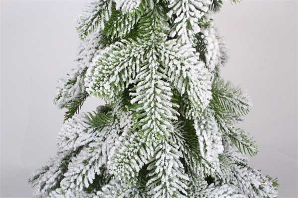 Mini Christmas Tree for Christmas with Linen Base.jpg